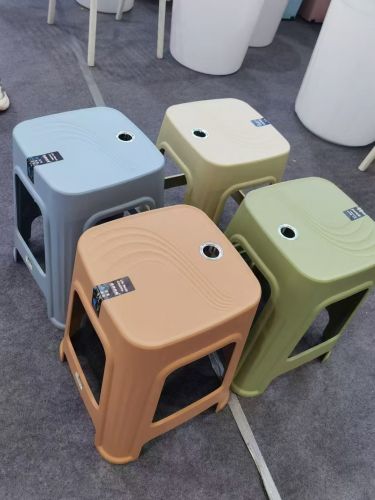 塑料凳子